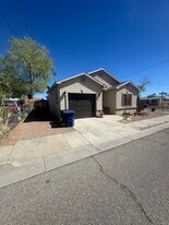 4600 6th St NW in Albuquerque, NM - Building Photo