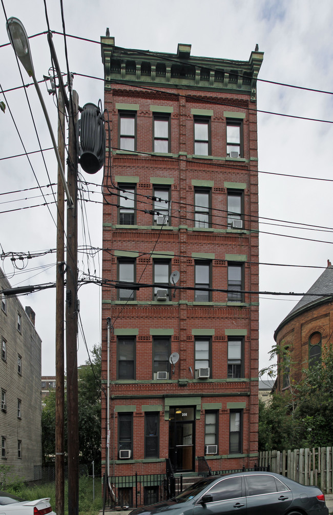 208 15th St in Jersey City, NJ - Building Photo - Building Photo