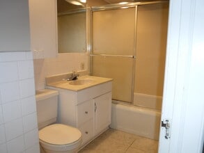 2932 Penn St in St. Joseph, MO - Foto de edificio - Building Photo