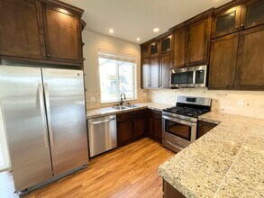 7746 NE Julie Ann Ln in Hillsboro, OR - Building Photo - Building Photo