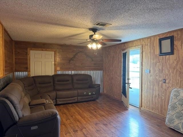 property at 9123 Stonewood Dr