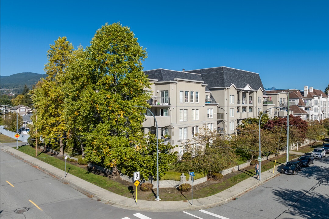 the Charleston in Port Coquitlam, BC - Building Photo