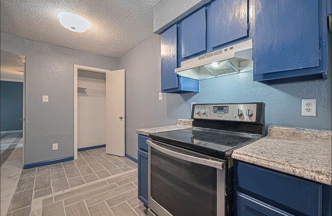 property at 12615 Brookglade Cir