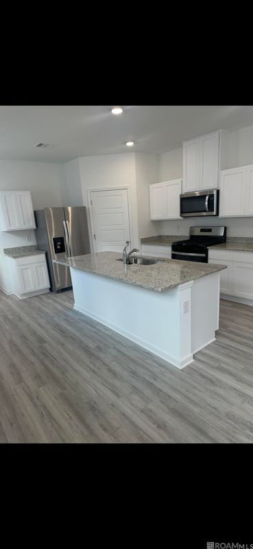 943 Renova Dr in Baton Rouge, LA - Building Photo - Building Photo