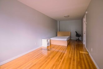 Furnished Rooms for Rent – All-Inclusive – Near Downtown Ottawa - Heart of Hull! in Gatineau, QC - Building Photo - Building Photo