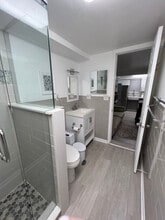 235 7th Ave NE in St. Petersburg, FL - Building Photo - Building Photo