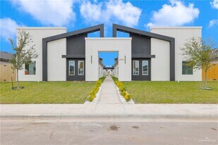 18 E 24th St in Alton, TX - Building Photo