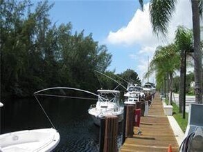 6417 Bay Club Dr in Fort Lauderdale, FL - Building Photo - Building Photo