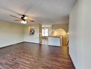 2275 Chadsterz Dr in Grove City, OH - Foto de edificio - Building Photo