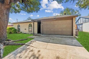 556 Hawthorne Dr in Allen, TX - Building Photo