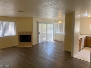 5046 S Rainbow Blvd in Las Vegas, NV - Building Photo - Building Photo