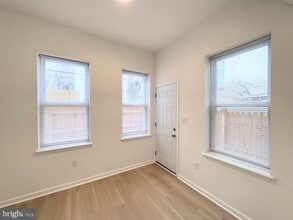 319 E Lehigh Ave in Philadelphia, PA - Building Photo - Building Photo