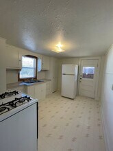 1117 W University Dr in Portales, NM - Building Photo - Building Photo