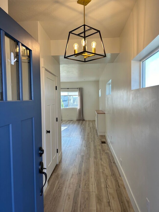 892 S 25 E in Cedar City, UT - Building Photo - Building Photo