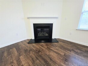 331 Botanical Ct in Bunnlevel, NC - Building Photo - Building Photo