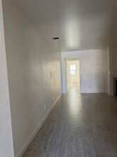 15503 Venice Ln in Victorville, CA - Building Photo - Building Photo