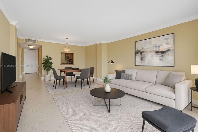 1455 N Treasure Dr in North Bay Village, FL - Building Photo - Building Photo