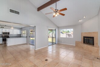 9353 E Altadena Ave in Scottsdale, AZ - Building Photo - Building Photo