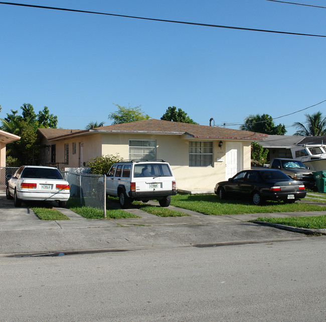 11047-11059 SW 3rd St in Miami, FL - Building Photo - Building Photo