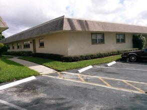 1st month $995 & SD $995 w/ approved credit in Pompano Beach, FL - Building Photo - Interior Photo