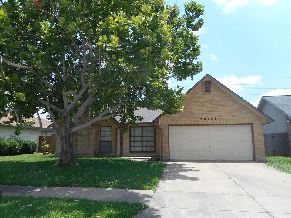 20407 Blue Juniper Dr in Katy, TX - Building Photo