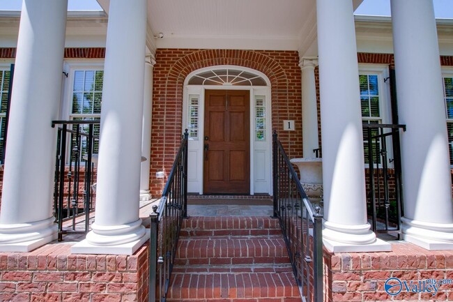 property at 1 Thayer St