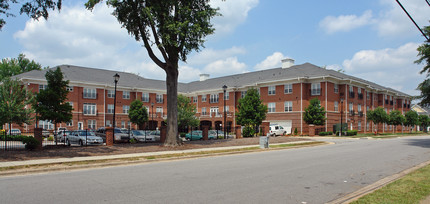 Parkview Manor in Raleigh, NC - Building Photo - Building Photo