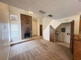 4627 Johnson Rd in Wichita Falls, TX - Building Photo