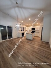 16875 N Lowerfield Loop in Nampa, ID - Building Photo - Building Photo