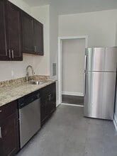 17-19 Van Reypen St in Jersey City, NJ - Building Photo - Building Photo