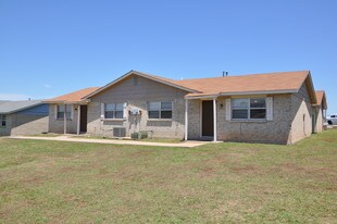 10 SW 69th St in Lawton, OK - Building Photo