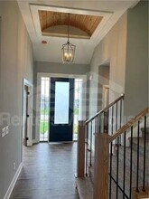 4705 NE Freehold Dr in Lee's Summit, MO - Building Photo - Building Photo