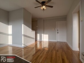 818 W Diversey Pky, Unit E in Chicago, IL - Building Photo - Building Photo