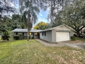 341 Frosti Wy in Eustis, FL - Building Photo - Building Photo