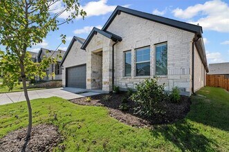 501 Stagg St in McKinney, TX - Building Photo - Building Photo