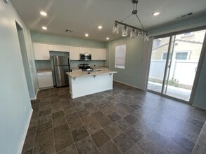 30433 Village Knoll Dr in Menifee, CA - Building Photo - Building Photo