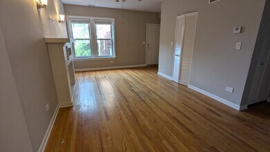 3741 W Argyle St in Chicago, IL - Building Photo - Building Photo