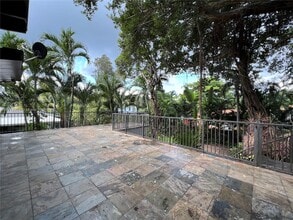 4145 Pamona Ave in Miami, FL - Foto de edificio - Building Photo