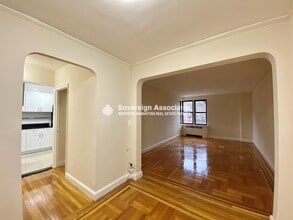 100 Arden St, Unit 6J in New York, NY - Foto de edificio - Building Photo