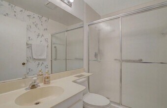 1740 NW 21st Ct in Delray Beach, FL - Building Photo - Building Photo