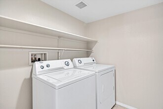 3975 N Hualapai Way in Las Vegas, NV - Building Photo - Building Photo