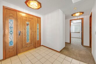 2503 Brentwood Dr in Lancaster, CA - Building Photo - Building Photo