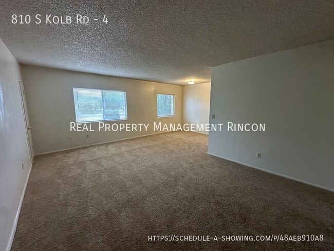 810 S Kolb Rd in Tucson, AZ - Building Photo - Building Photo