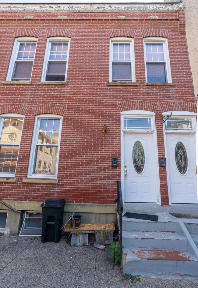 1121 S 13th St in Philadelphia, PA - Building Photo - Building Photo