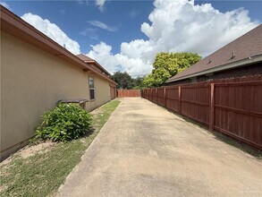 2903 Leslie St in Edinburg, TX - Building Photo - Building Photo