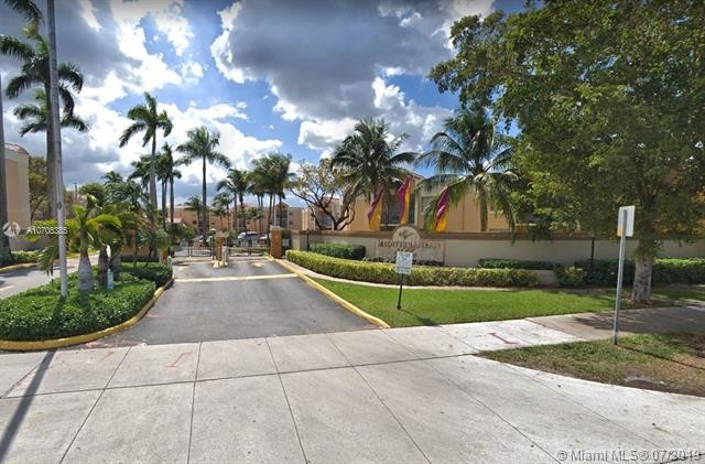 6296 NW 186th St-Unit -204 in Hialeah, FL - Building Photo
