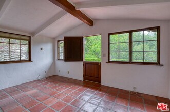 10427 Quito Ln in Los Angeles, CA - Building Photo - Building Photo
