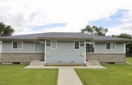 property at 1426 E Clairemont Ave