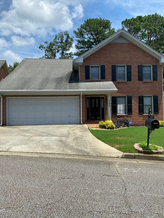 1165 Vineyard Ct in Stone Mountain, GA - Building Photo