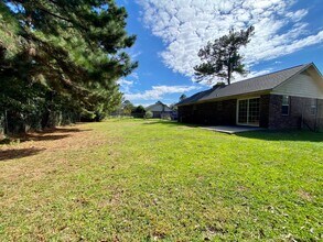 271 Sheila Dr in Hinesville, GA - Building Photo - Building Photo